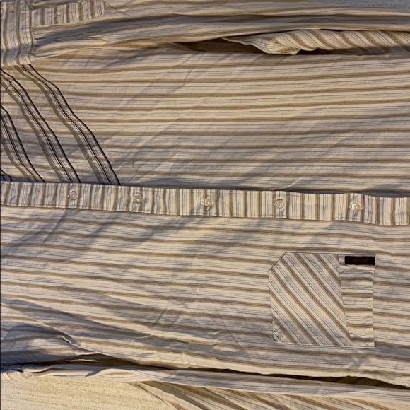 Mens Large reef button down shirt - Picture 3 of 4